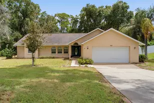 742 Woodview Dr, Tavares, FL 32778 - Photo 1