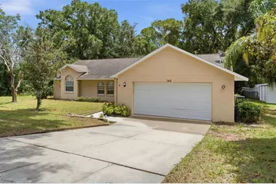 742 Woodview Drive, Tavares, FL 32778 - Photo 3