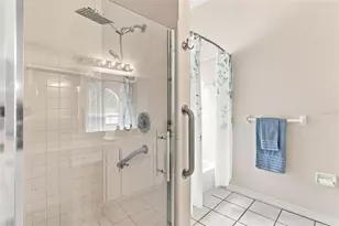 742 Woodview Dr, Tavares, FL 32778 - Photo 21