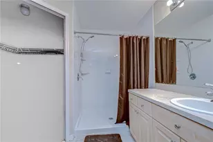 24640 Siena Dr, Lutz, FL 33559 - Photo 27