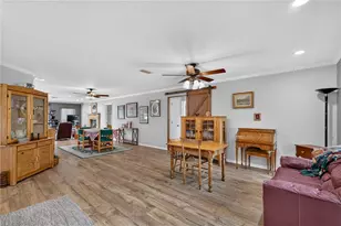 5516 E Harbor Dr, Fruitland Park, FL 34731 - Photo 9