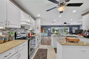 5516 E Harbor Dr, Fruitland Park, FL 34731 - Photo 15