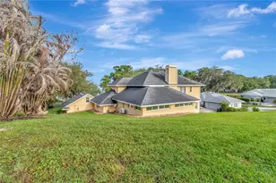 1215 Lakeshore Dr, Eustis, FL 32726 - Photo 47