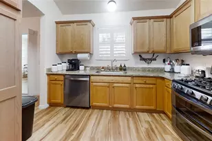 2706 Morven Park Way, The Villages, FL 32162 - Photo 9