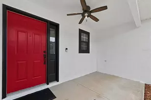 370 Carriage Ln, Lady Lake, FL 32159 - Photo 3