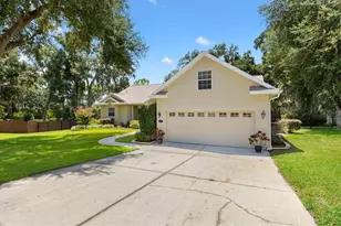 4307 Serene Cir, Fruitland Park, FL 34731 - Photo 3