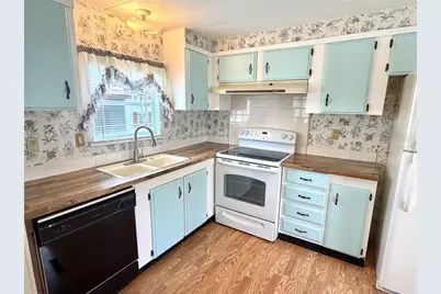5562 Lansing Drive, Wildwood, FL 34785 - Photo 9