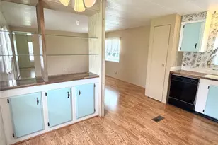 5562 Lansing Dr, Wildwood, FL 34785 - Photo 11