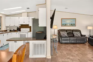 1712 W Schwartz Blvd, The Villages, FL 32159 - Photo 23
