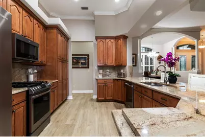 27028 Old English Court, Leesburg, FL 34748 - Photo 17