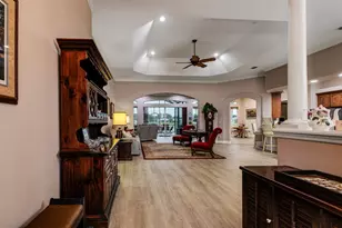 27028 Old English Ct, Leesburg, FL 34748 - Photo 7