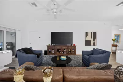 1600 Littleton Lane, The Villages, FL 34762 - Photo 9