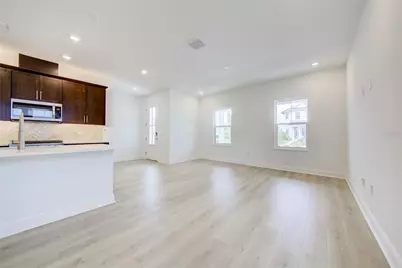 9131 Walcott Lane, Lakewood Ranch, FL 34240 - Photo 11