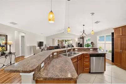 628 Bermudez Court, The Villages, FL 32162 - Photo 31