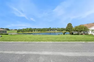 77 Fairway Cir, Umatilla, FL 32784 - Photo 1
