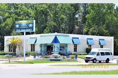 498 SE Kings Bay Drive, Crystal River, FL 34429 - Photo 1