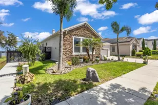 237 Blue Cypress Dr, Groveland, FL 34736 - Photo 5