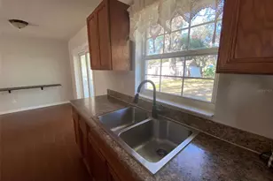 11585 SE 129th Ln, Ocklawaha, FL 32179 - Photo 9