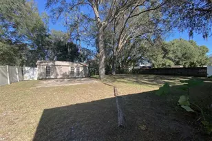 11585 SE 129th Ln, Ocklawaha, FL 32179 - Photo 3