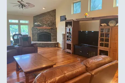 5361 Circle Drive, Weeki Wachee, FL 34607 - Photo 5
