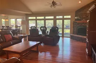 5361 Circle Dr, Weeki Wachee, FL 34607 - Photo 3