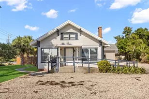 305 N Sinclair Ave, Tavares, FL 32778 - Photo 1