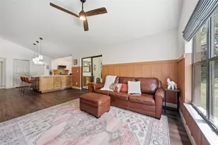 10102 Silver Bluff Dr, Leesburg, FL 34788 - Photo 27