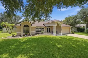 10102 Silver Bluff Dr, Leesburg, FL 34788 - Photo 5
