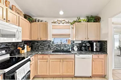 3425 Carbondale Court, The Villages, FL 32162 - Photo 13