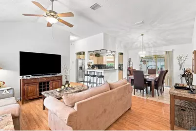 3425 Carbondale Court, The Villages, FL 32162 - Photo 5