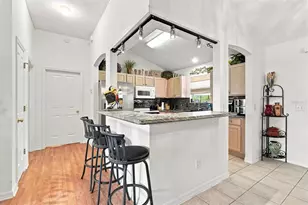 3425 Carbondale Ct, The Villages, FL 32162 - Photo 9