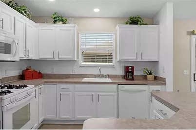 17766 SE 91st Poplar Ter, The Villages, FL 32162 - Photo 21