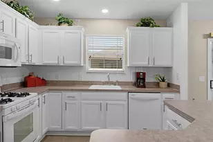 17766 SE 91st Poplar Terrace, The Villages, FL 32162 - Photo 21