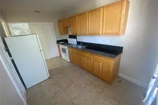 1120 Webster St, Leesburg, FL 34748 - Photo 3