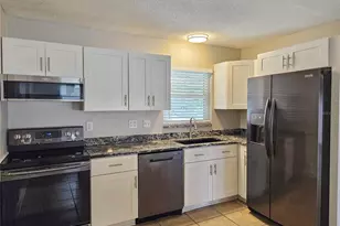 6092 Burch St N, Saint Petersburg, FL 33709 - Photo 7