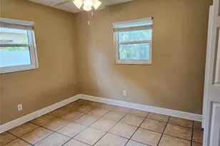 6092 Burch St N, Saint Petersburg, FL 33709 - Photo 11