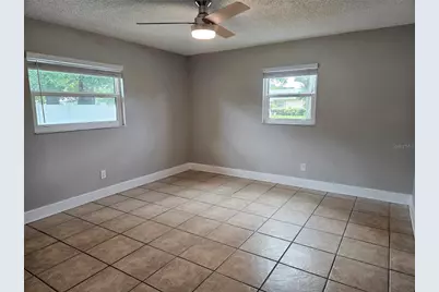 6092 Burch Street N, Saint Petersburg, FL 33709 - Photo 9