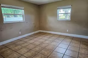 6092 Burch St N, Saint Petersburg, FL 33709 - Photo 9