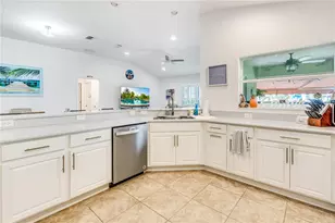 10369 Silver Maple Ave, Oxford, FL 34484 - Photo 13