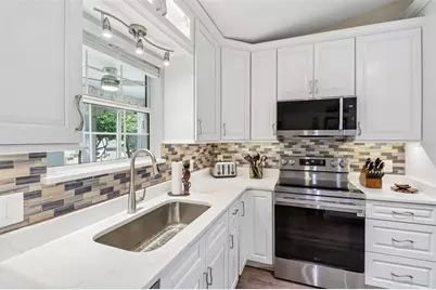 16840 SE 97th Wildwood Court, The Villages, FL 32162 - Photo 15