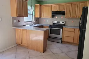 1300 Park Ave, Tavares, FL 32778 - Photo 5