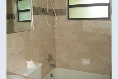 1300 Park Avenue, Tavares, FL 32778 - Photo 13