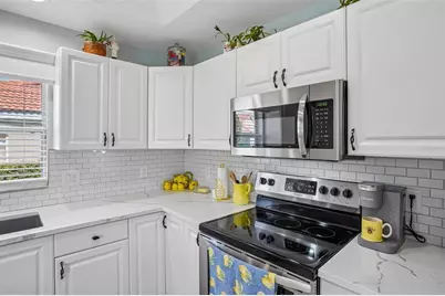 5105 Harbour Drive, Oxford, FL 34484 - Photo 13