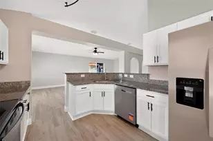 2417 Sandridge Cir, Eustis, FL 32726 - Photo 21