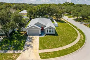 2417 Sandridge Cir, Eustis, FL 32726 - Photo 51