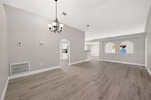 2417 Sandridge Cir, Eustis, FL 32726 - Photo 7