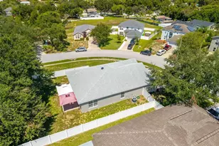 2417 Sandridge Cir, Eustis, FL 32726 - Photo 57