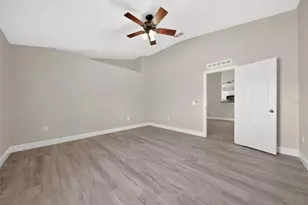 2417 Sandridge Cir, Eustis, FL 32726 - Photo 25