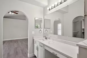 2417 Sandridge Cir, Eustis, FL 32726 - Photo 29