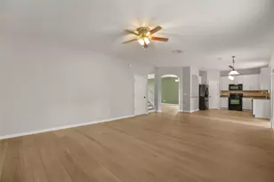 23741 Sorrento Springs Dr, Sorrento, FL 32776 - Photo 11